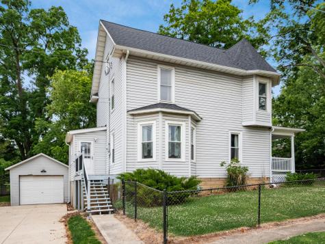 118 E Burgess Street Mount Vernon OH 43050