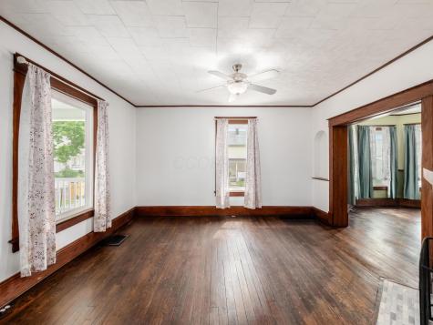 118 E Burgess Street Mount Vernon OH 43050