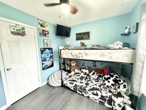 202 Glenridge Circle Howard OH 43028