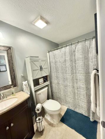 202 Glenridge Circle Howard OH 43028