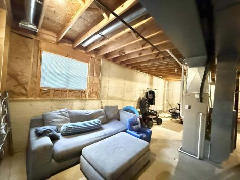 202 Glenridge Circle Howard OH 43028