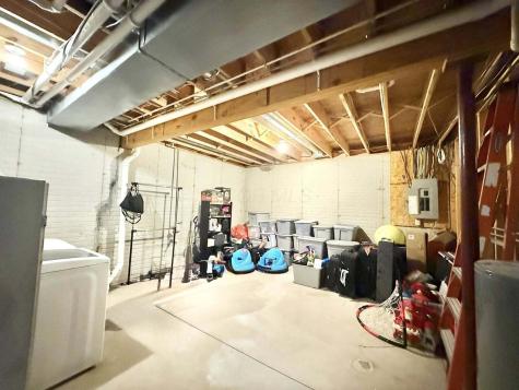 202 Glenridge Circle Howard OH 43028