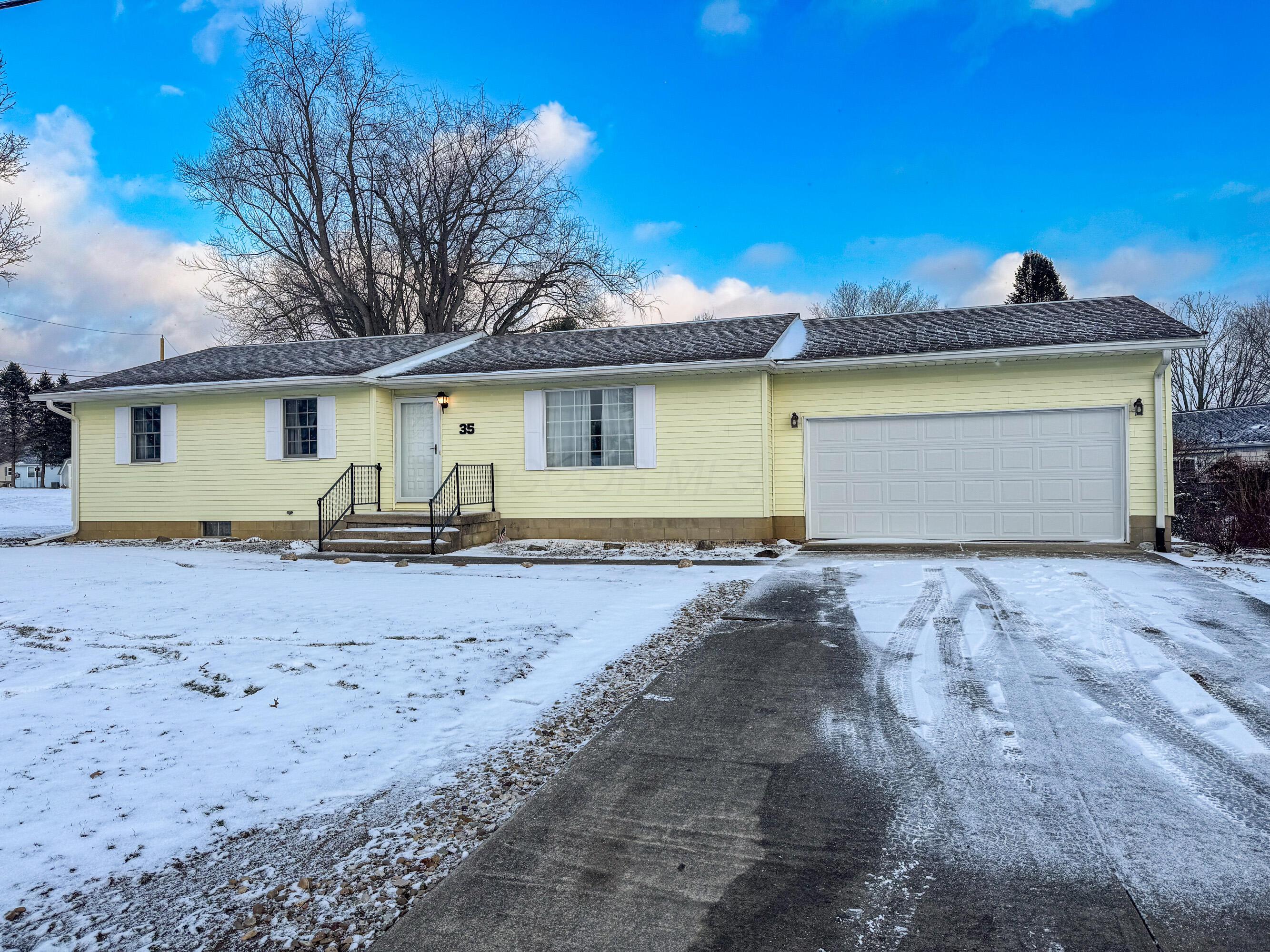 35 W Mound Street Fredericktown OH 43019