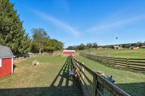 3020 Chesterville Sparta Road Fredericktown OH 43019