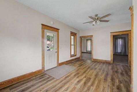 546 N Jefferson Street Utica OH 43080