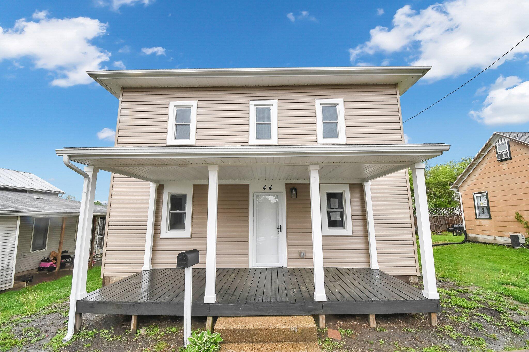 44 W 4th Street Fredericktown OH 43019