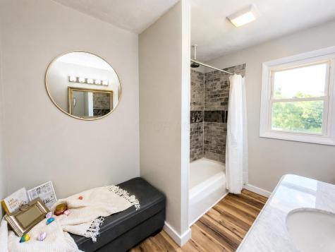 11 Grange Avenue Mount Vernon OH 43050