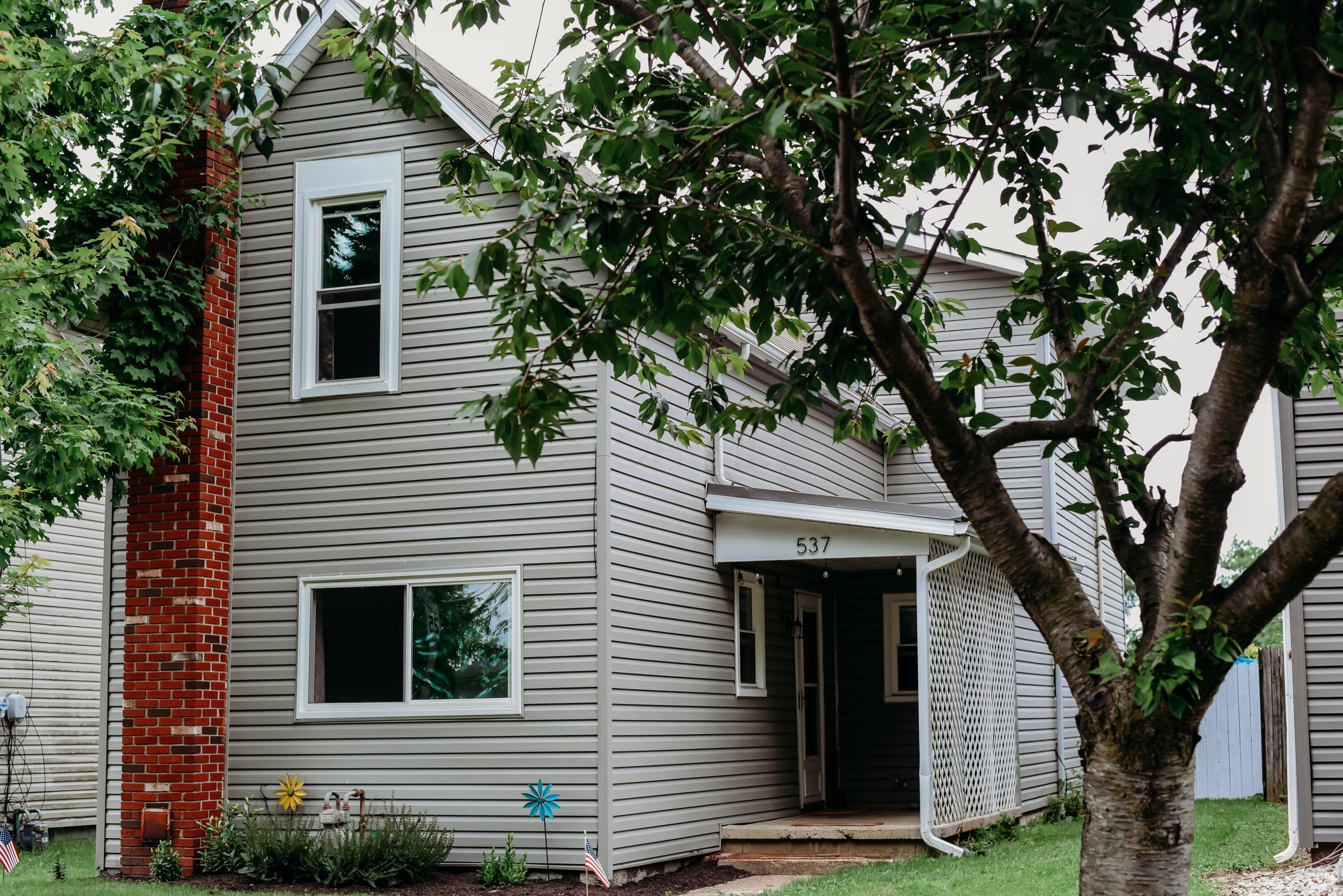 537 North Street Utica OH 43080