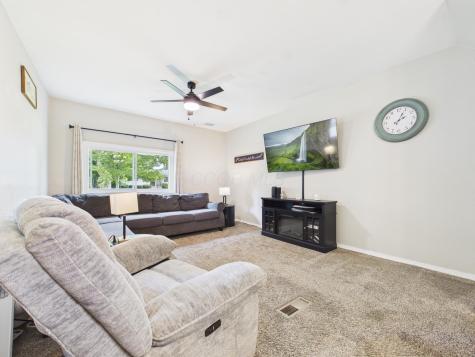 537 North Street Utica OH 43080