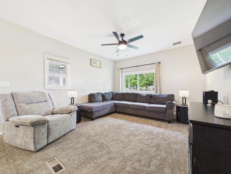 537 North Street Utica OH 43080