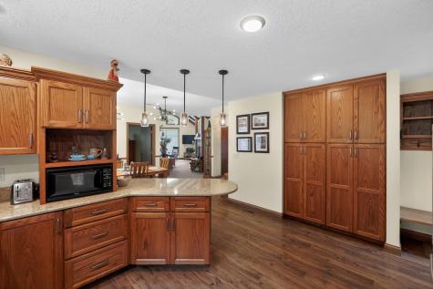 660 King Beach Drive Howard OH 43028
