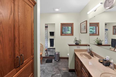 660 King Beach Drive Howard OH 43028
