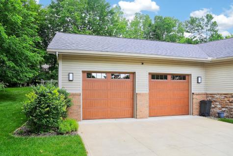 660 King Beach Drive Howard OH 43028