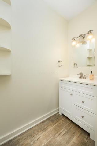 803 Winesap Circle Howard OH 43028