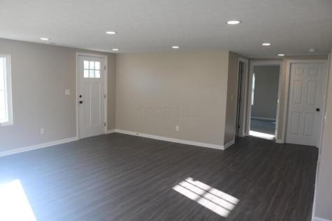 6 Yoakum Drive Mount Vernon OH 43050