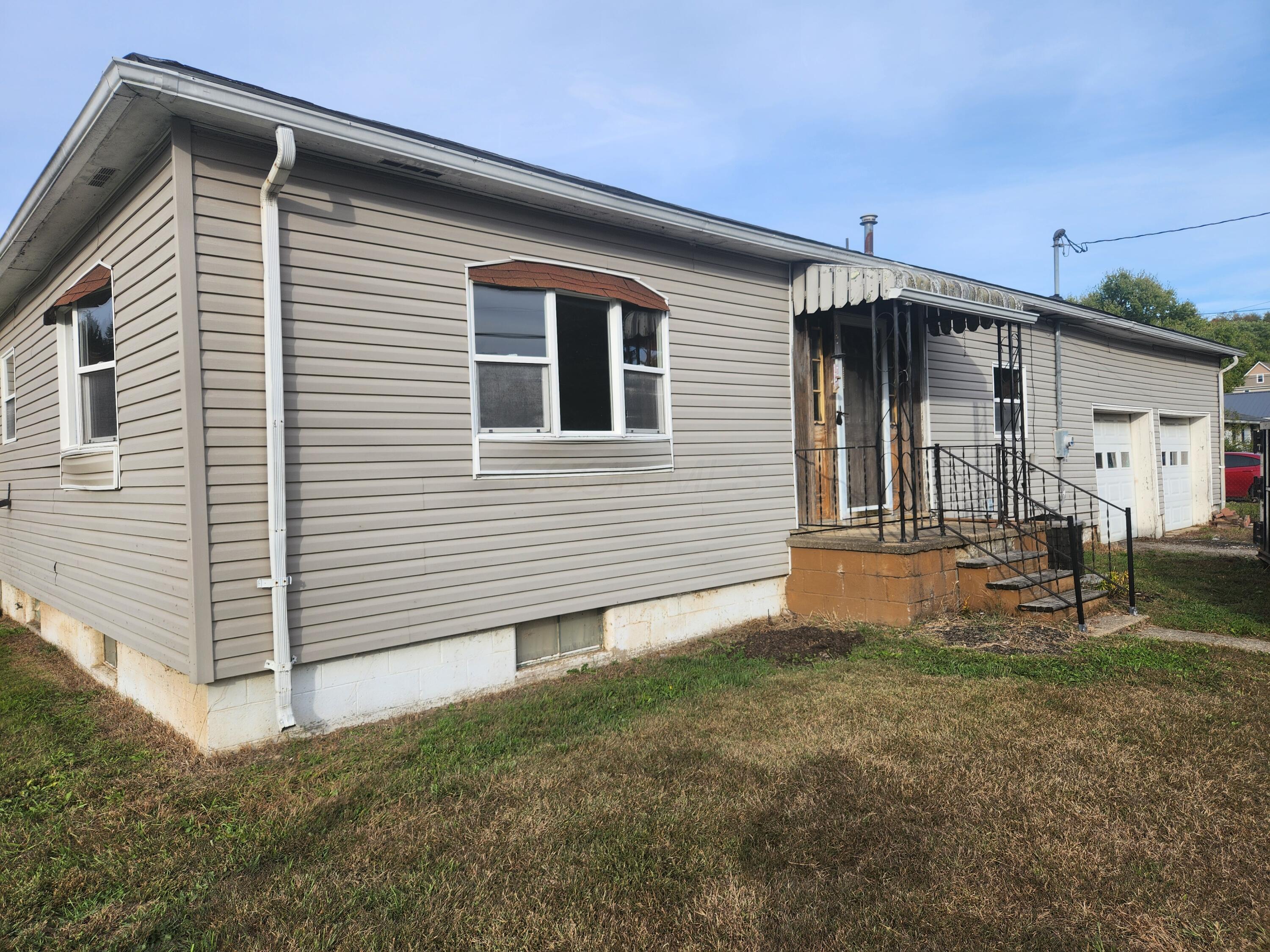 307 Spring Street Utica OH 43080