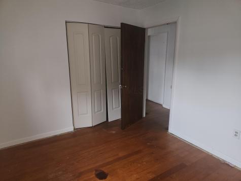 307 Spring Street Utica OH 43080