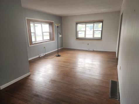 307 Spring Street Utica OH 43080