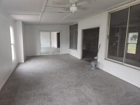 307 Spring Street Utica OH 43080