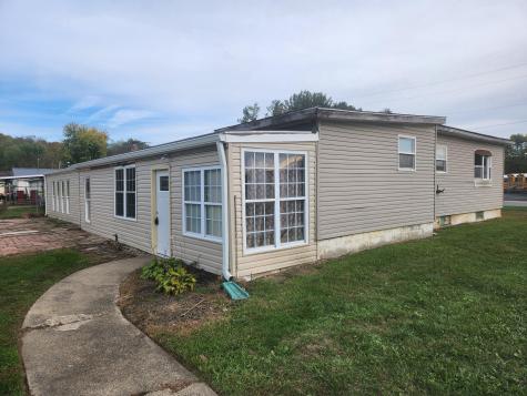 307 Spring Street Utica OH 43080