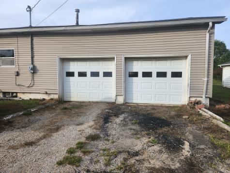 307 Spring Street Utica OH 43080