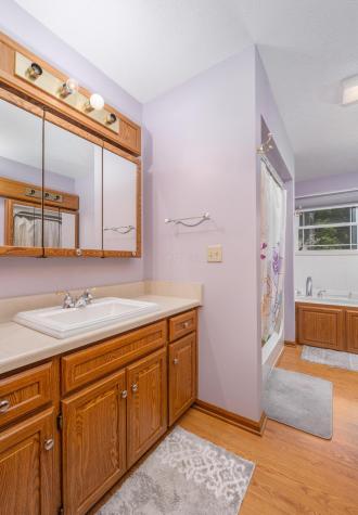 533 Highland Hills Drive Howard OH 43028