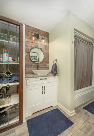 533 Highland Hills Drive Howard OH 43028
