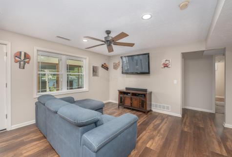 533 Highland Hills Drive Howard OH 43028