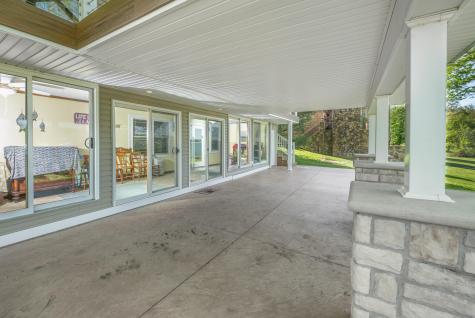 533 Highland Hills Drive Howard OH 43028