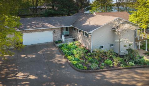 533 Highland Hills Drive Howard OH 43028