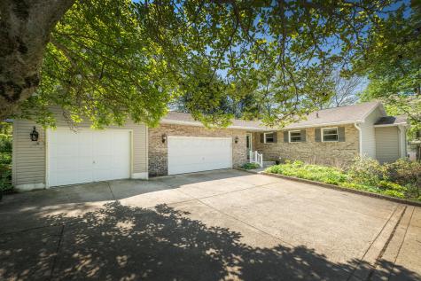 533 Highland Hills Drive Howard OH 43028