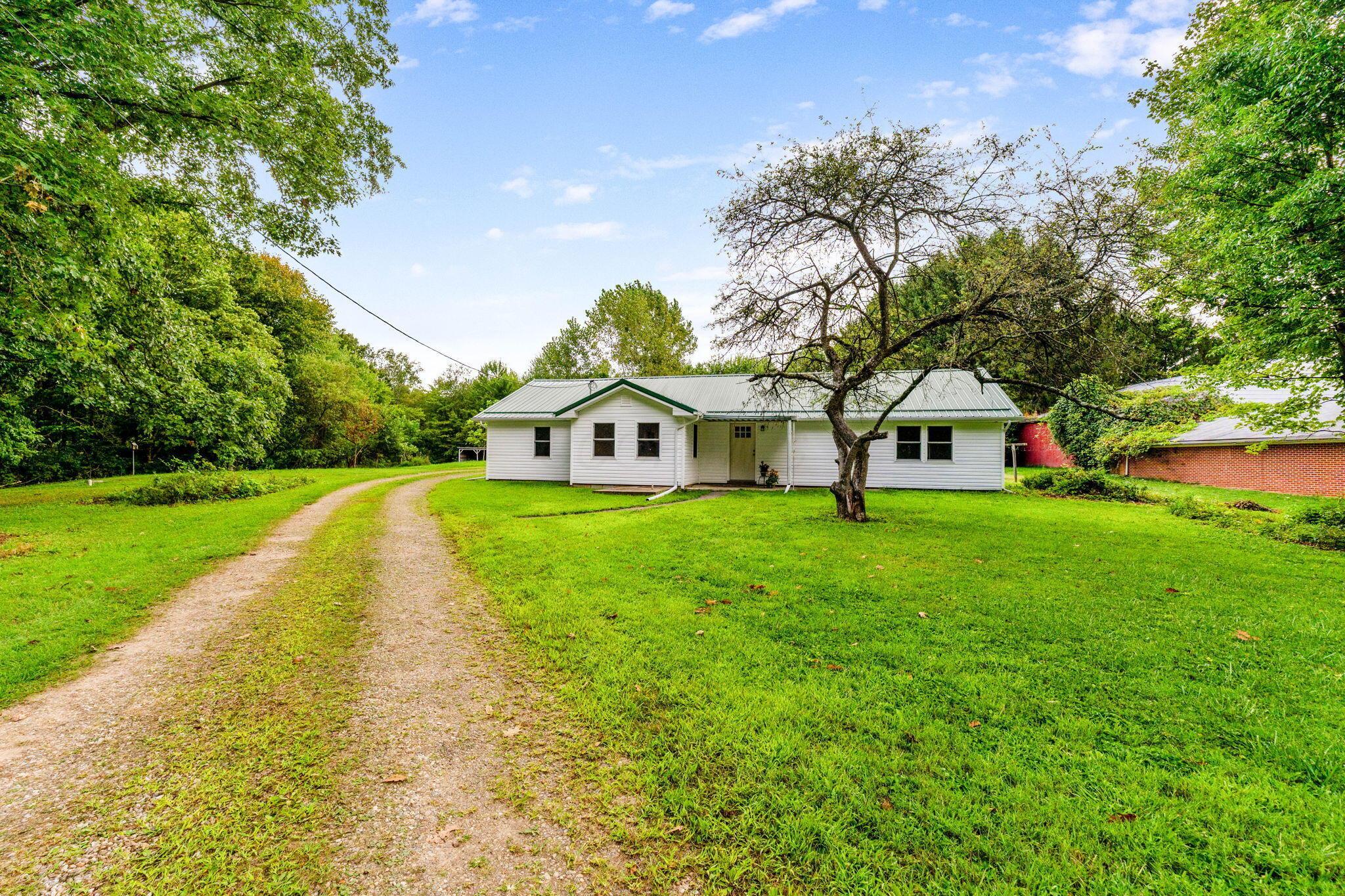 10819 Tucker Road Mount Vernon OH 43050