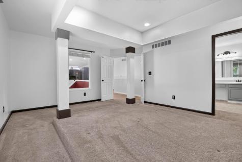 365 Valleybrook Circle Howard OH 43028