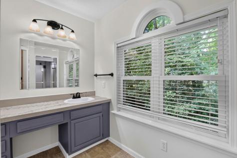365 Valleybrook Circle Howard OH 43028