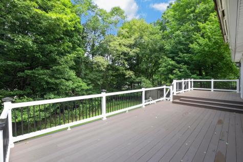 365 Valleybrook Circle Howard OH 43028