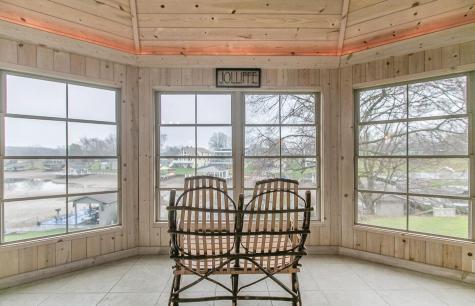 332 Baldwin Drive Howard OH 43028