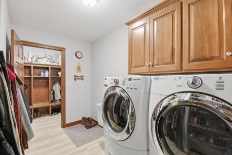 48 Struble Circle Fredericktown OH 43019
