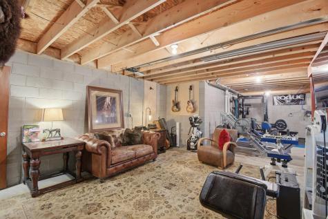 48 Struble Circle Fredericktown OH 43019