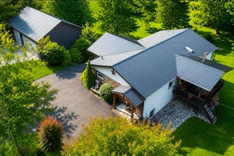 229 Green Valley Drive Howard OH 43028