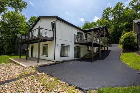 229 Green Valley Drive Howard OH 43028