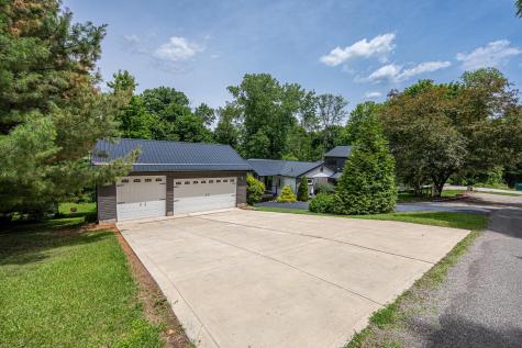 229 Green Valley Drive Howard OH 43028