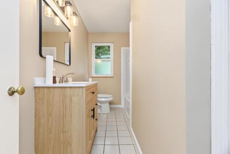 559 Portland Way S Galion OH 44833