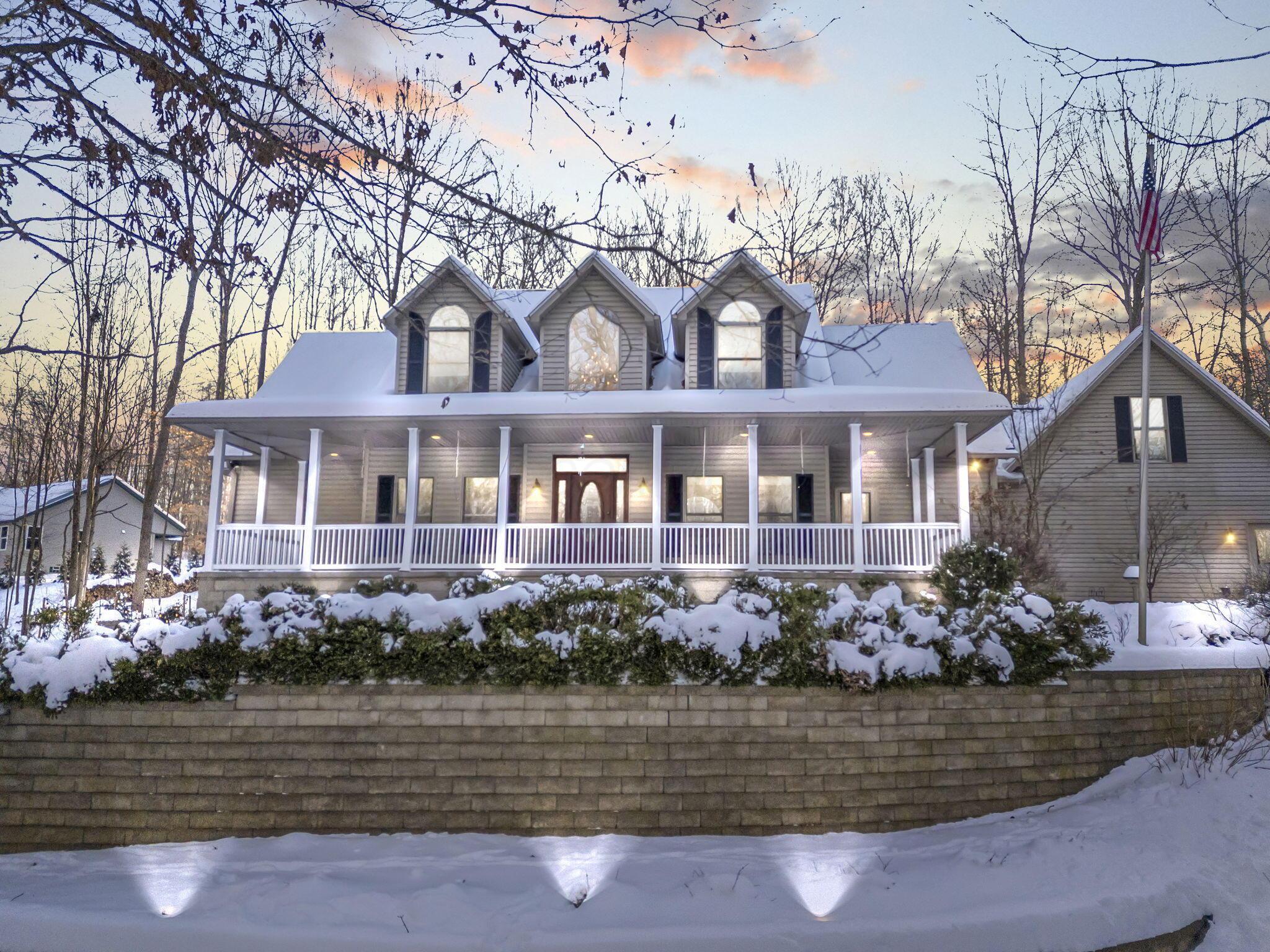 544 Grand Ridge Drive Howard OH 43028