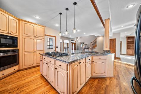 544 Grand Ridge Drive Howard OH 43028