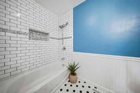 102 White Road Centerburg OH 43011