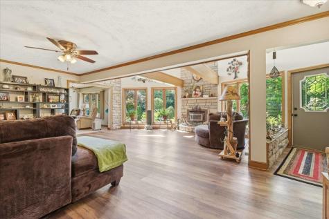 23479 Thompson Road Howard OH 43028