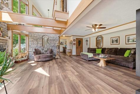 23479 Thompson Road Howard OH 43028