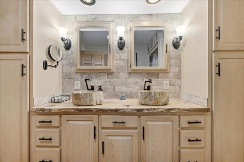 23479 Thompson Road Howard OH 43028