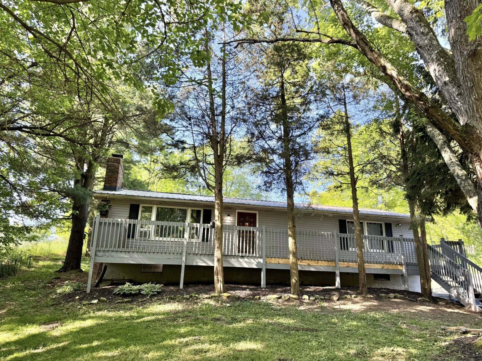 675 Berry Road Howard OH 43028