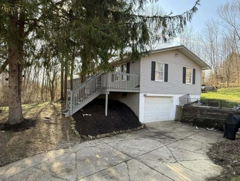 675 Berry Road Howard OH 43028